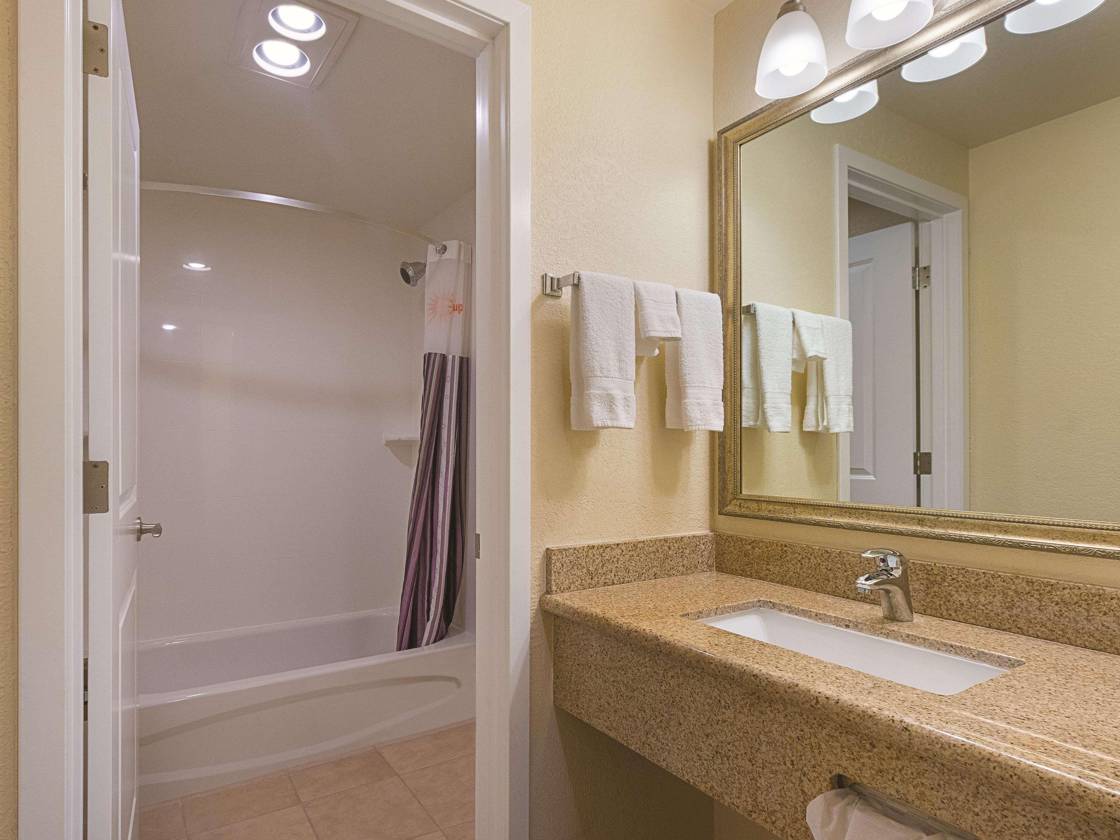La Quinta By Wyndham Portland Nw Otel Dış mekan fotoğraf